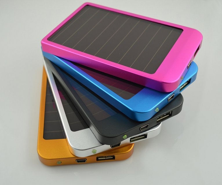 Solar-Charger P1100F-2600