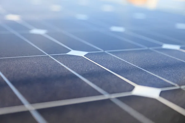Фотоэлектрических панелей - солнечной энергии концепция — стоковое фото